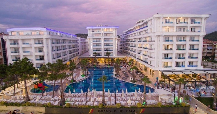 ALBANIJA SA BUS PREVOZOM  Hotel Grand Blue Fafa 5* Drač 1
